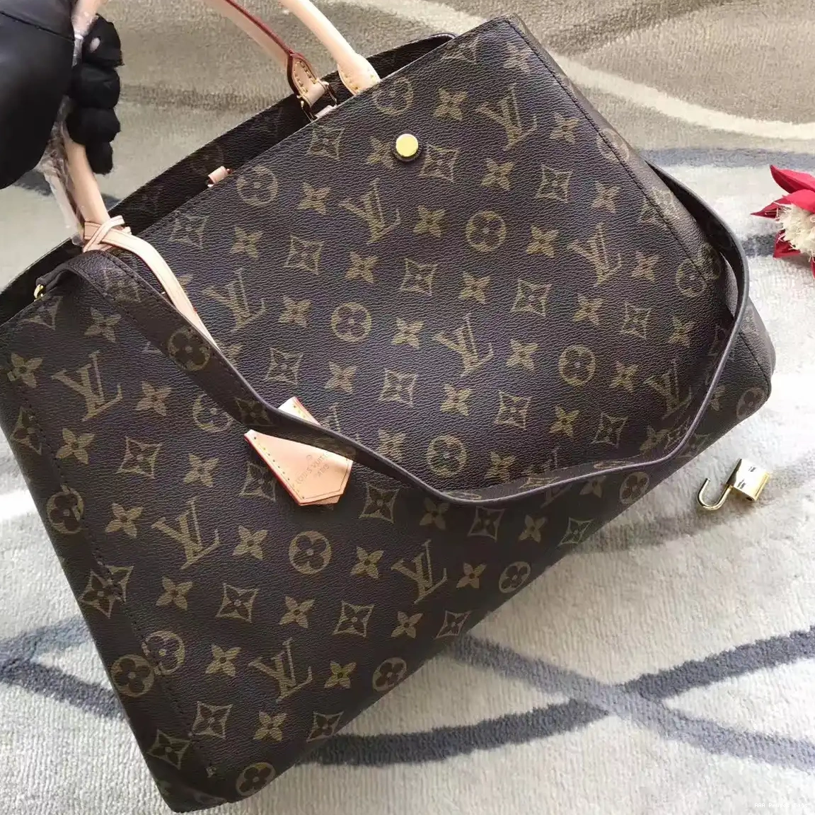 AAA Replica Ru Montaigne Bag Louis GM Vuitton 0630